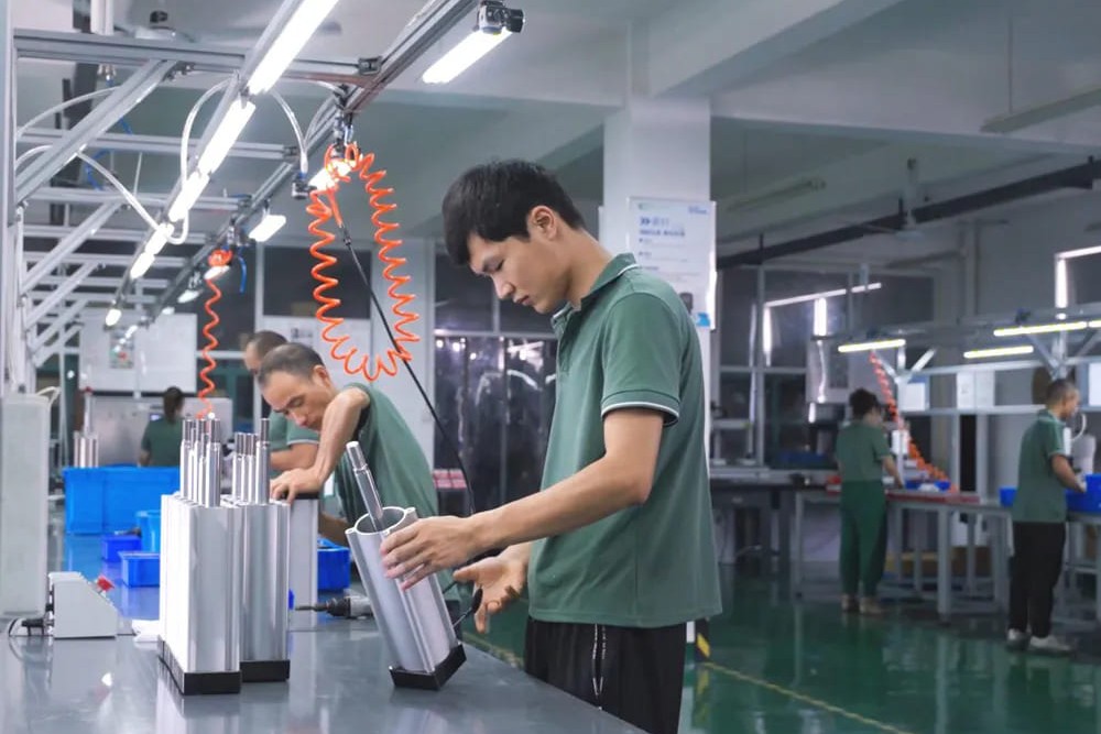 пневматический цилиндр в сборе